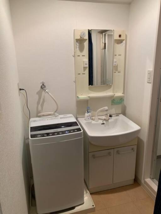 ２ Beds. Comfortable . Dotonbori / Kuromon Market. 大阪市 エクステリア 写真